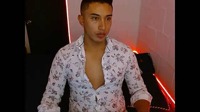 Snapshot of Davixx258 chatting on 02.21.25 Davixx258 online show from 02.21.25