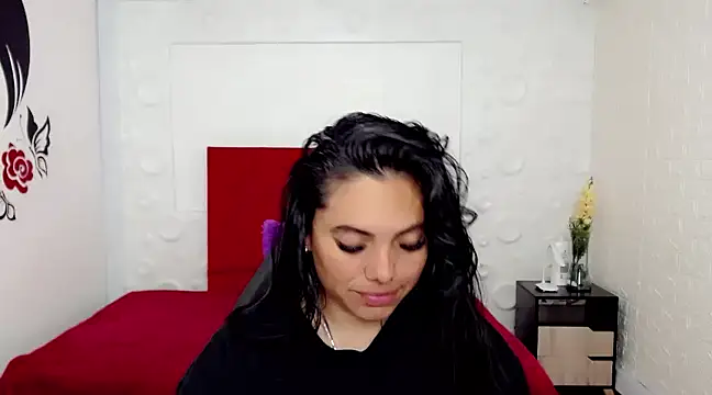 Scarlet Magics online show from 12.06.24