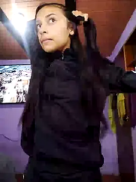 Snapshot of emma_ambar chatting on 03.12.25 emma ambar online show from 03.12.25