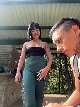 Snapshot of _PhillipBrown chatting on 01.10.25 PhillipBrown online show from 01.10.25