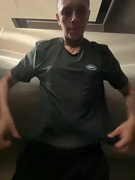 Snapshot of _PhillipBrown chatting on 03.17.25 PhillipBrown online show from 03.17.25