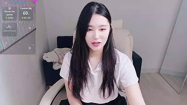 who Lilly online show from 11.01.25