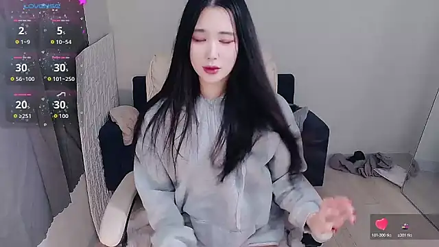 who Lilly online show from 11.20.25