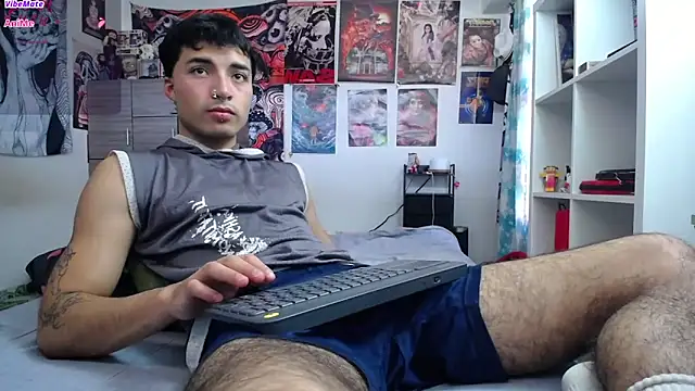 Snapshot of dylan_fun18 chatting on 03.01.26 dylan fun18 online show from 03.01.26