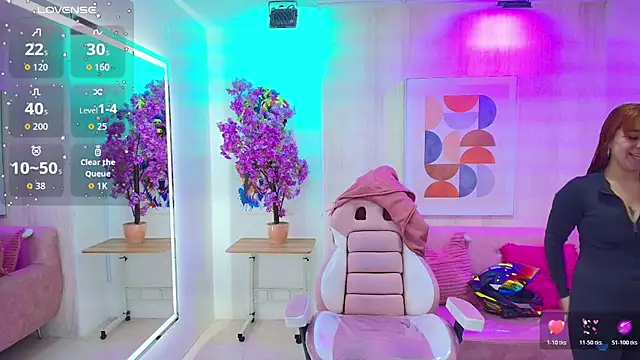 Gabby evanns online show from 11.17.25