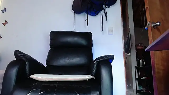 Snapshot of calioppe01 chatting on 01.10.26 calioppe01 online show from 01.10.26