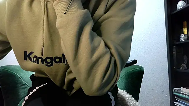 Snapshot of calioppe01 chatting on 02.11.26 calioppe01 online show from 02.11.26