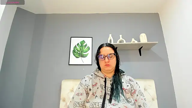 Soe Lara online show from 01.08.26