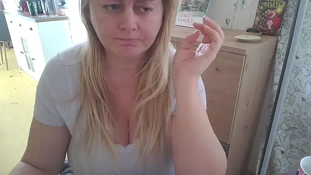 Meliss Official9 online show from 11.20.25