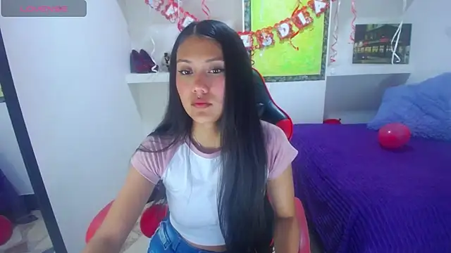 Catalehia Milk online show from 02.17.25