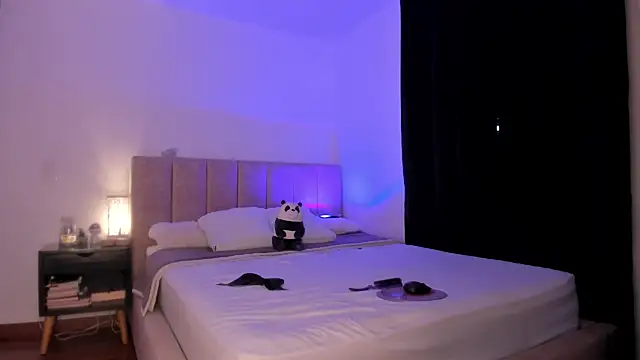 danna davis18 online show from 02.18.25