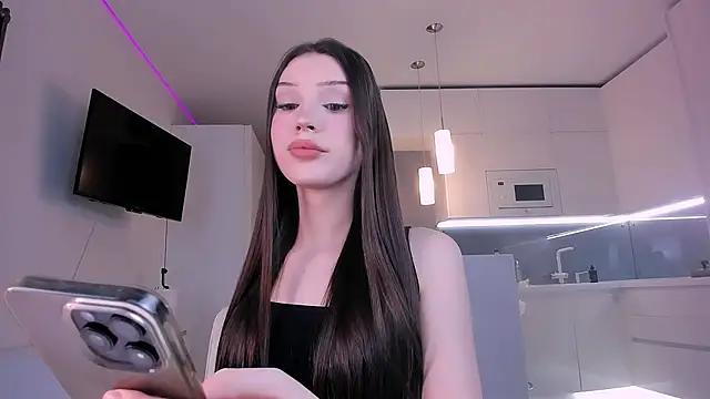 Snapshot of sharon_forever chatting on 11.22.25 sharon forever online show from 11.22.25