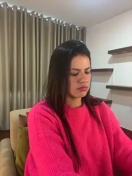 Snapshot of Alice_Biel chatting on 12.24.24 Alice Biel online show from 12.24.24