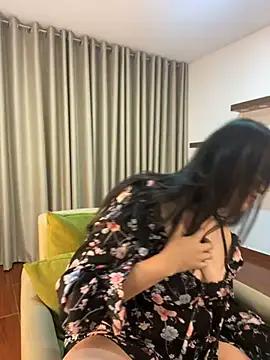 Snapshot of Alice_Biel chatting on 12.26.24 Alice Biel online show from 12.26.24