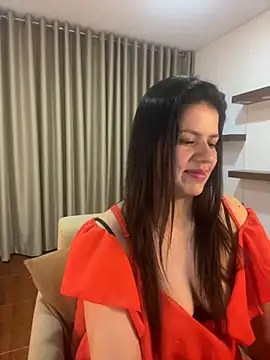 Snapshot of Alice_Biel chatting on 01.21.25 Alice Biel online show from 01.21.25