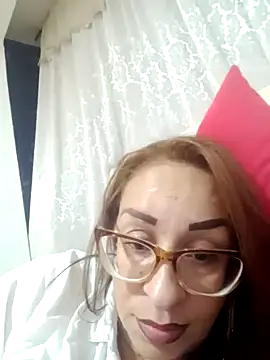 Snapshot of karlabarrera chatting on 01.05.25 karlabarrera online show from 01.05.25