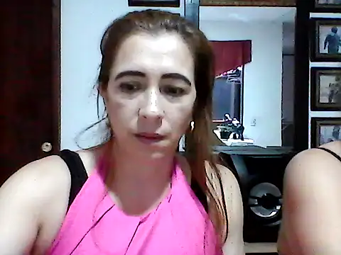 Snapshot of karlabarrera chatting on 09.12.25 karlabarrera online show from 09.12.25