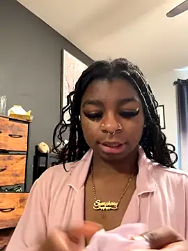 Snapshot of Harmonyxlover chatting on 12.17.25 Harmonyxlover online show from 12.17.25