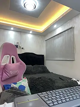 Snapshot of Hot_beauty__ chatting on 07.02.26 Hot beauty online show from 07.02.26