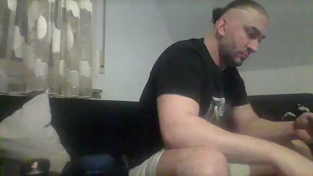 Snapshot of NewyorkDimi chatting on 12.28.24 NewyorkDimi online show from 12.28.24