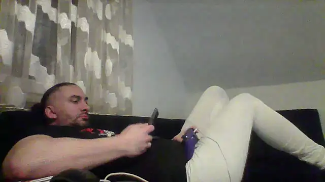 Snapshot of NewyorkDimi chatting on 03.12.25 NewyorkDimi online show from 03.12.25