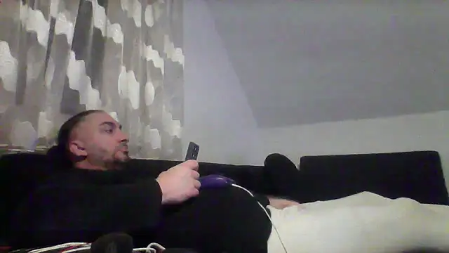 Snapshot of NewyorkDimi chatting on 03.12.25 NewyorkDimi online show from 03.12.25