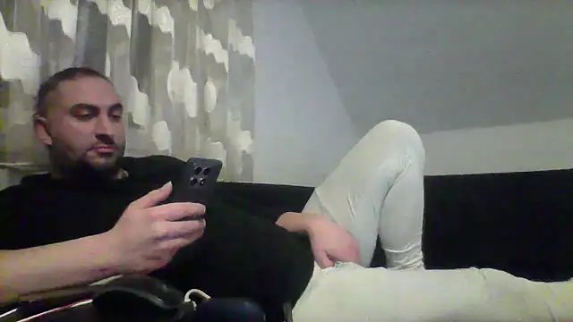 Snapshot of NewyorkDimi chatting on 03.13.25 NewyorkDimi online show from 03.13.25