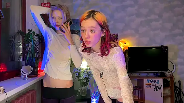 Snapshot of Evvie_Summn1 chatting on 02.11.25 Evvie Summn1 online show from 02.11.25