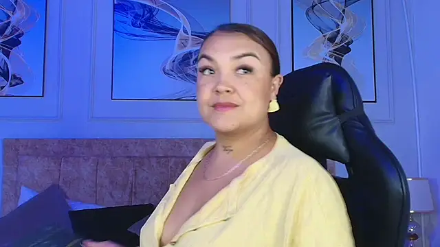 lyn adamns online show from 09.11.25