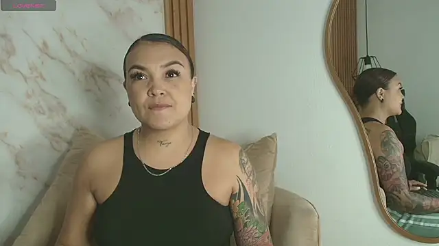 lyn adamns online show from 10.08.25