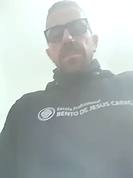 Snapshot of jonyfree1978 chatting on 12.11.24 jonyfree1978 online show from 12.11.24