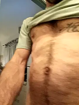 Snapshot of jonyfree1978 chatting on 10.28.25 jonyfree1978 online show from 10.28.25