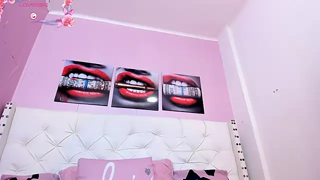 Snapshot of alice__tylor chatting on 02.25.25 alice tylor online show from 02.25.25