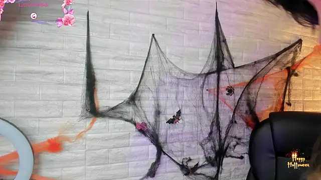 Snapshot of alice__tylor chatting on 10.29.25 alice tylor online show from 10.29.25