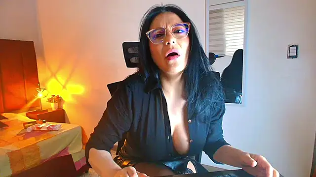 Zuzana21 online show from 10.03.25