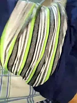 Zombra 42 online show from 10.30.25