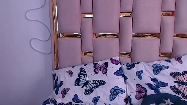 nina carther online show from 10.29.25