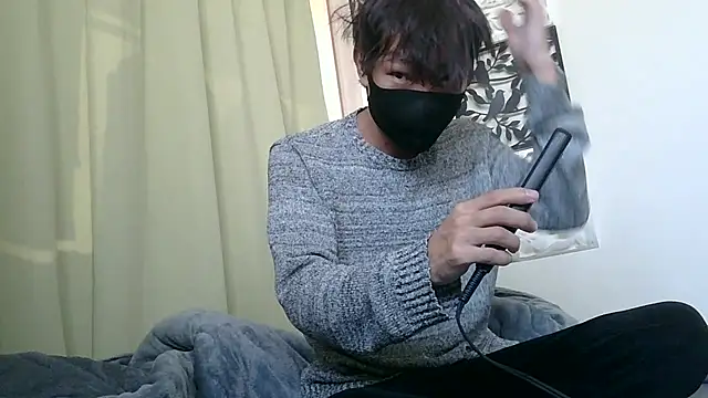 UKI06 online show from 12.23.24