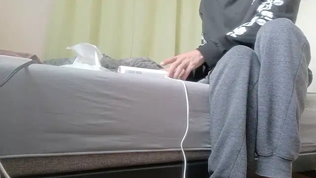 UKI06 online show from 11.25.25