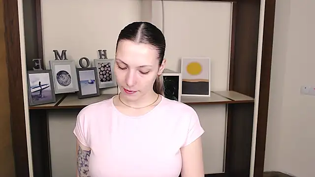 VanessaMay  online show from 03.24.26