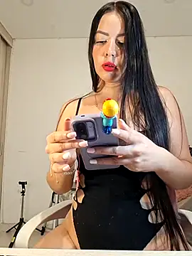Snapshot of Anal_Luucia chatting on 07.15.26 Anal Luucia online show from 07.15.26