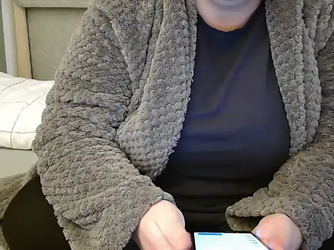 Snapshot of MarthaBriest chatting on 02.13.25 MarthaBriest online show from 02.13.25