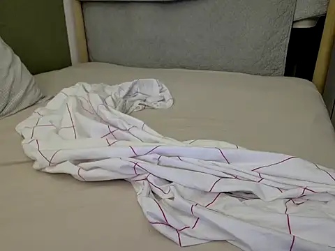 Snapshot of MarthaBriest chatting on 09.25.25 MarthaBriest online show from 09.25.25