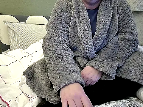 Snapshot of MarthaBriest chatting on 11.18.25 MarthaBriest online show from 11.18.25