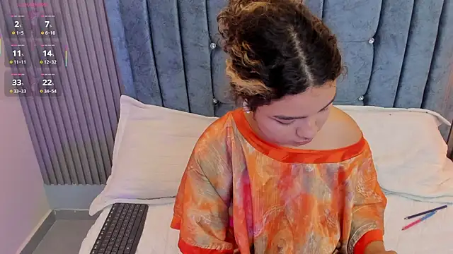 Snapshot of pretty_sunlight_ chatting on 07.18.26 pretty sunlight online show from 07.18.26