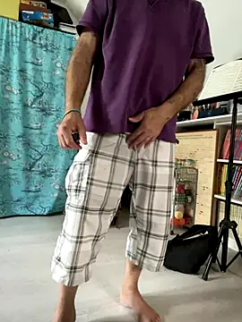 Snapshot of lucboyslam chatting on 09.21.25 lucboyslam online show from 09.21.25