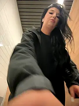 Snapshot of Tisha_Busty chatting on 11.06.25 Tisha Busty online show from 11.06.25