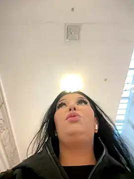 Snapshot of Tisha_Busty chatting on 11.13.25 Tisha Busty online show from 11.13.25