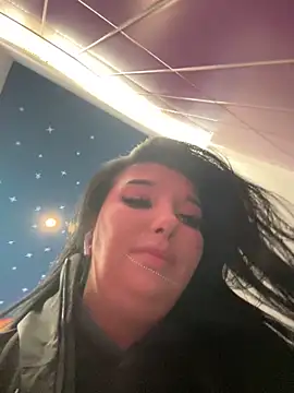 Snapshot of Tisha_Busty chatting on 11.23.25 Tisha Busty online show from 11.23.25