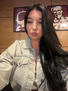 Snapshot of Tisha_Busty chatting on 05.18.26 Tisha Busty online show from 05.18.26